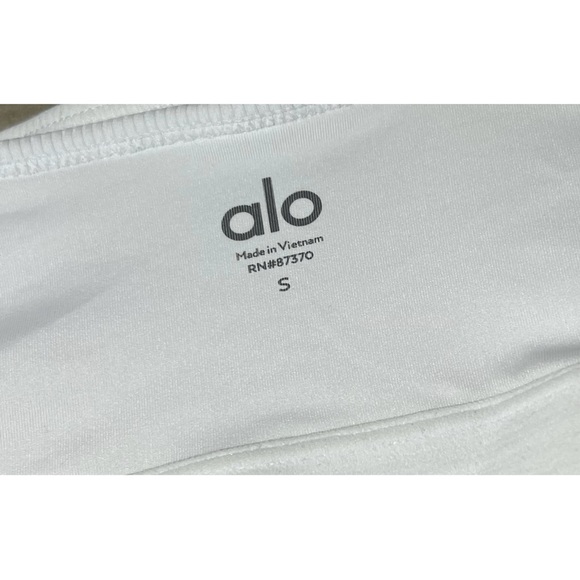 NEW Alo Yoga Goddess bandeau in white. Size small - Picture 6 of 6